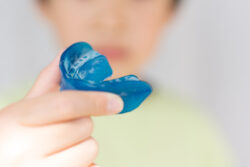 子どもの歯並びを矯正するプレオルソ