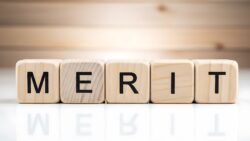 大人が歯並びを矯正するメリットのイメージ