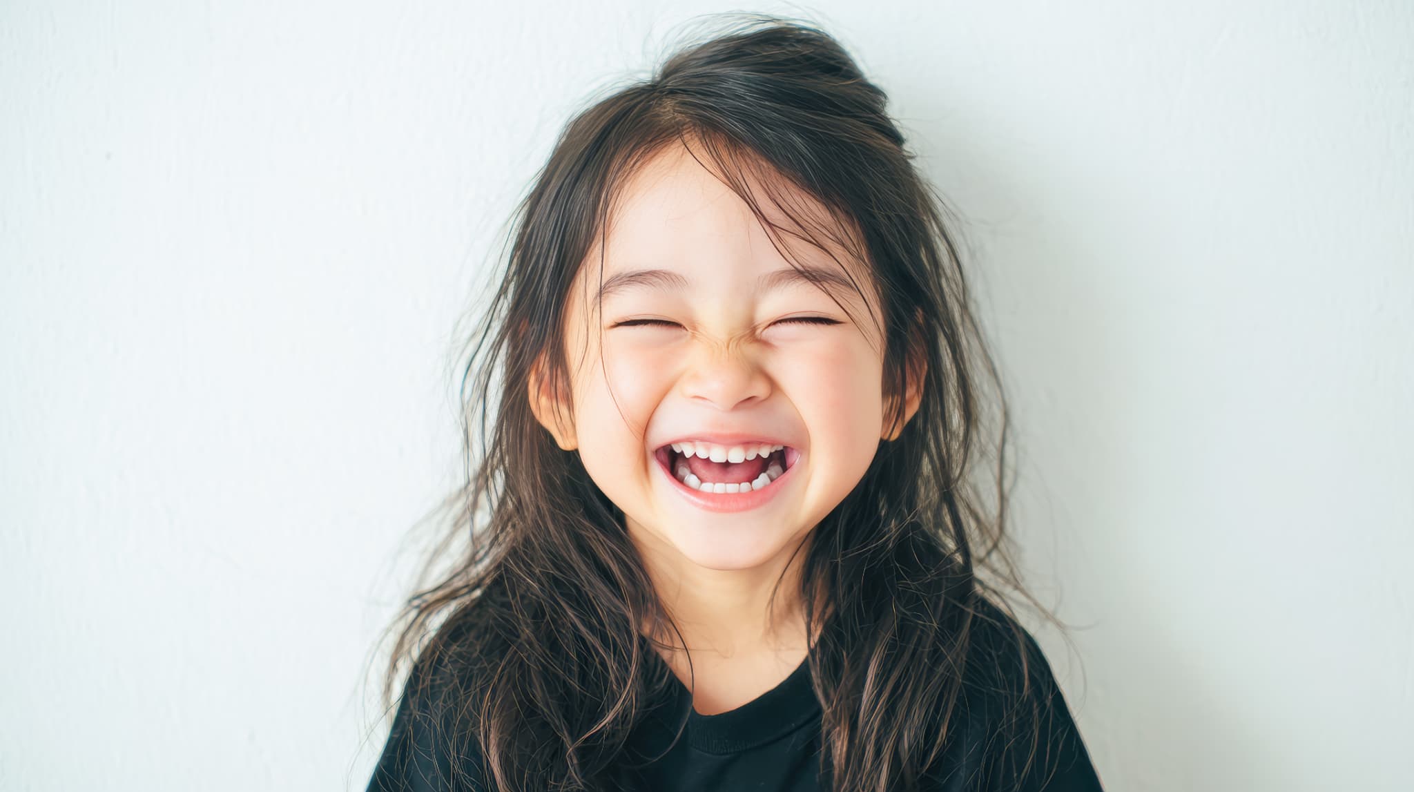 矯正をして綺麗な歯並びになった女の子